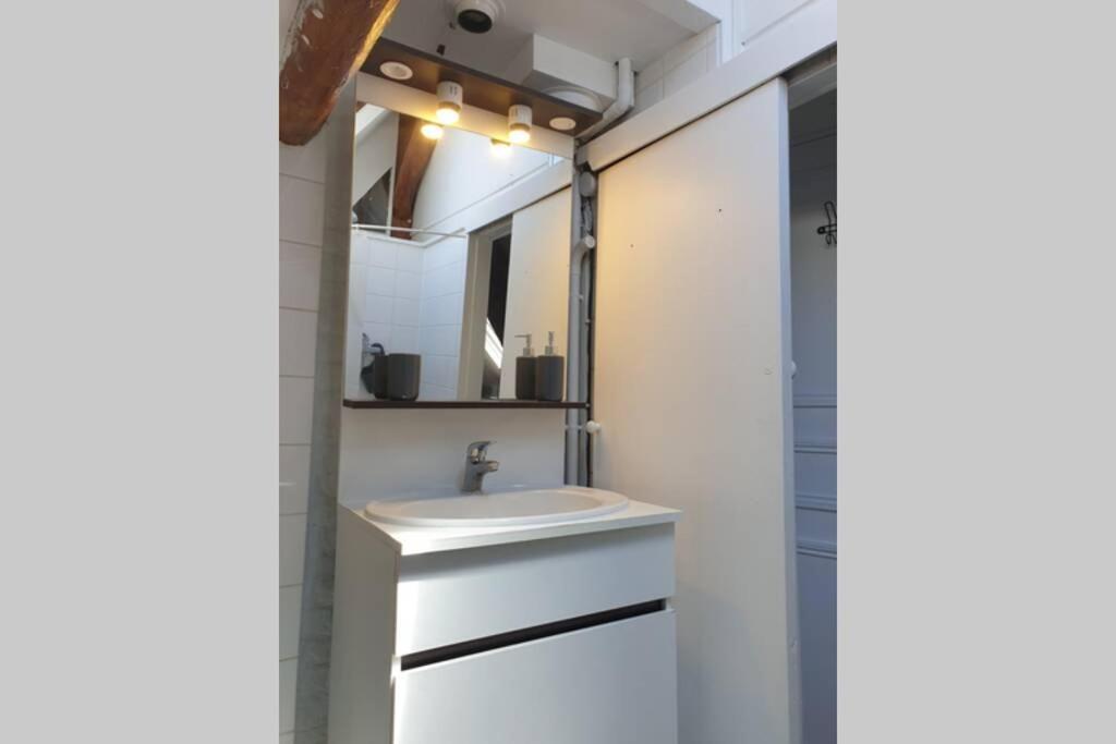 Le 61 - Hyper Centre - Wifi Apartment